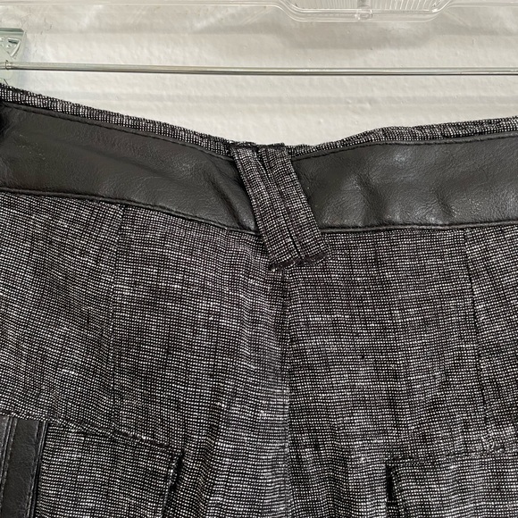 Only women’s pants size M gray and black - Picture 11 of 16